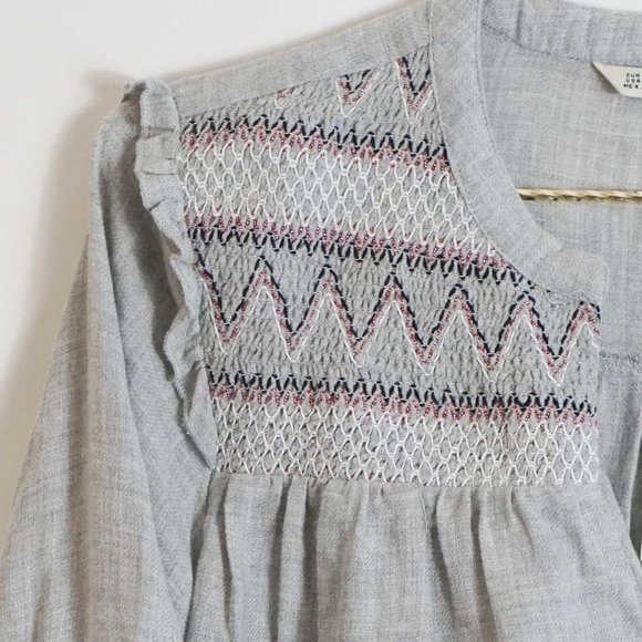 NWOT Zara Gray Embroidered Top - Picture 4 of 10